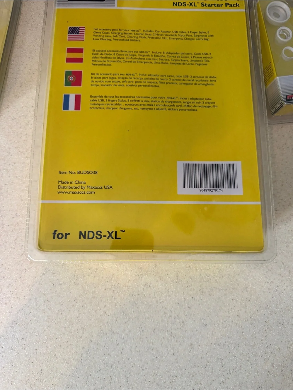New 16-in-1 NDS-XL Starter Pack with White Carry Case - White & 2 DSI Lens kit